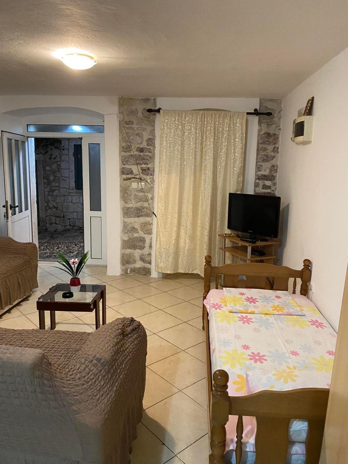 Pavle Apartmani Risan Ngoại thất bức ảnh