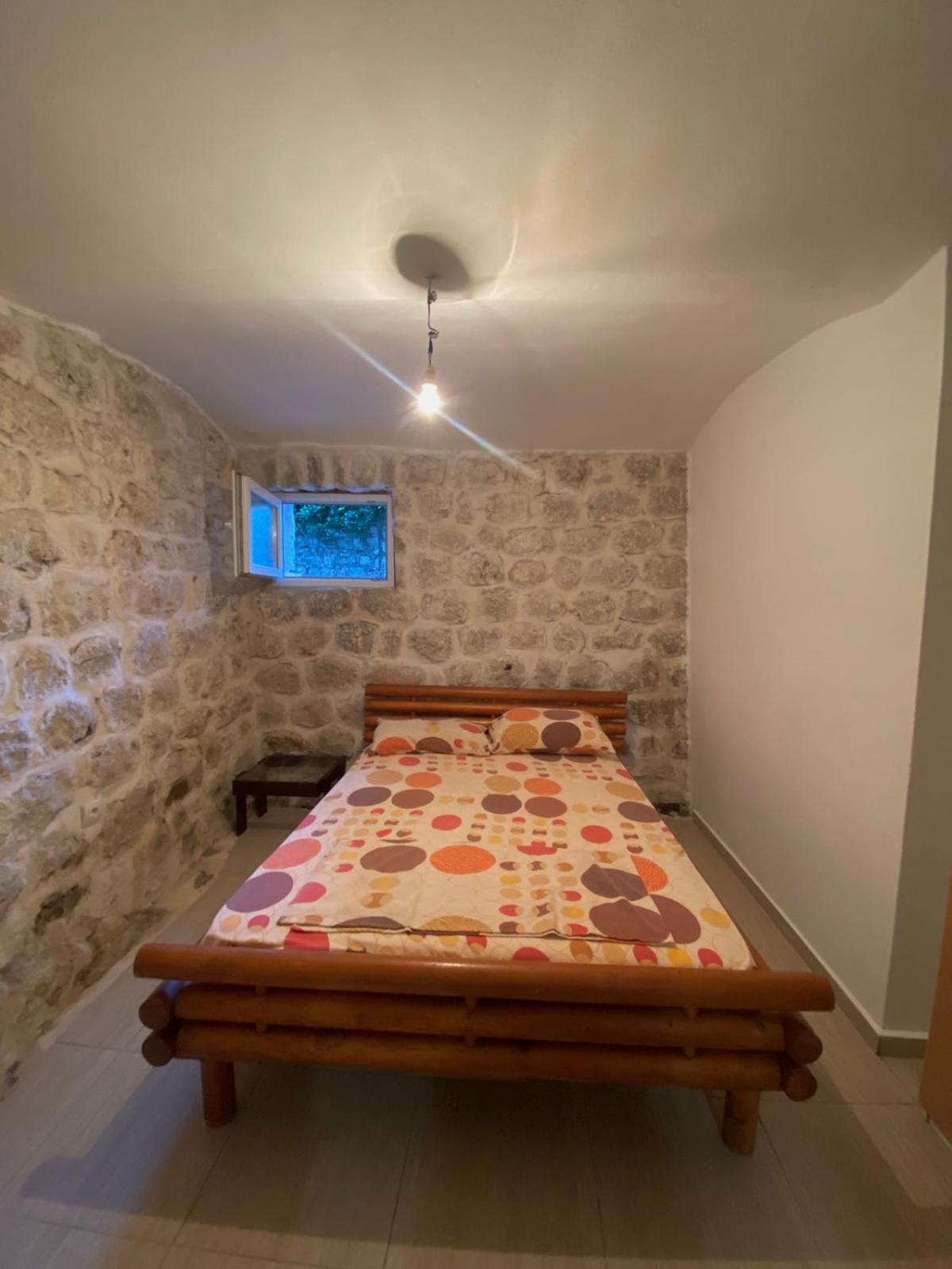 Pavle Apartmani Risan Ngoại thất bức ảnh
