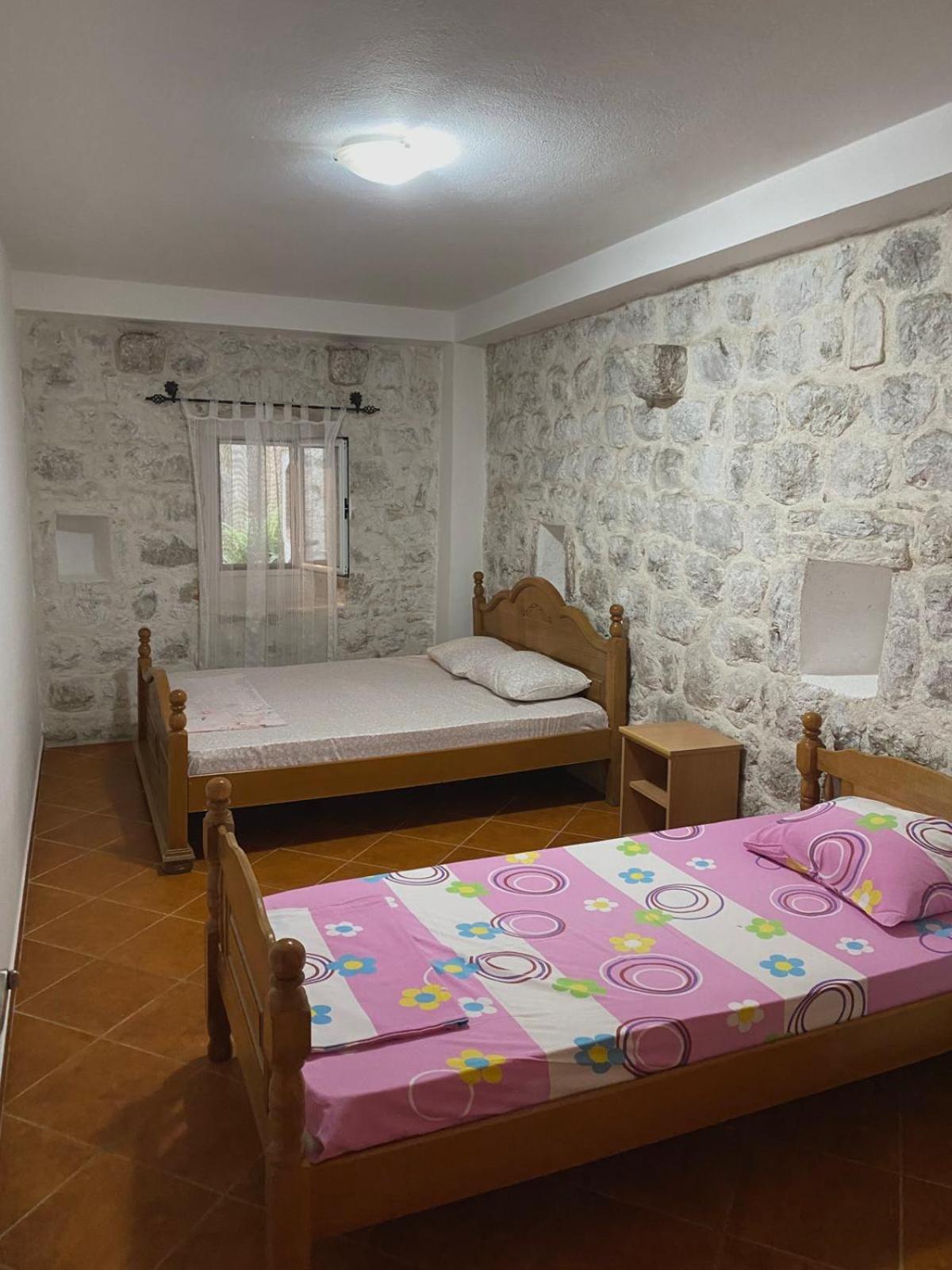 Pavle Apartmani Risan Ngoại thất bức ảnh